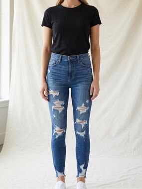American Eagle Curvy High‑Rise Jegging Size 4 Distressed Y2K Denim | Streetwear